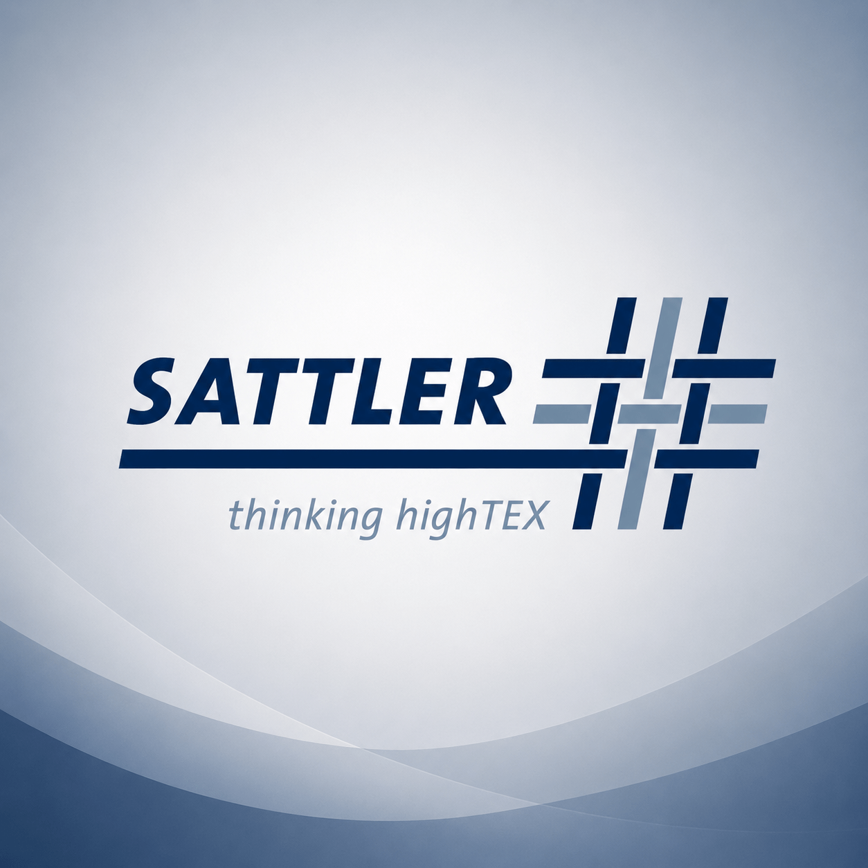 Sattler-logotyp med texten thinking highTEX på abstrakt bakgrund, ingen solskyddstyp eller miljö synlig